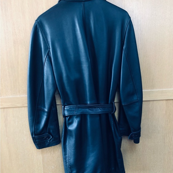 Vintage classic COACH trench coat in black leather - Picture 3 of 9